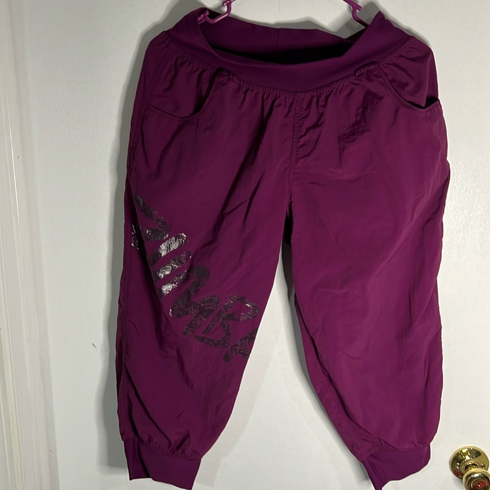 Zumba Women's Fitness LLC Feelin It Cargo Capri-L